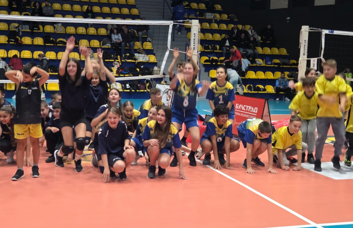 „Малки великани“ завладяха Пловдив: Детският волейболен турнир събра над 200 участници